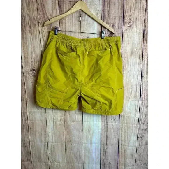 Adidas Men's Utility Skateboarding Shorts Yellow Size L New Read Description - Picture 7 of 10